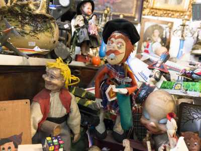 ...e altri strani pupazzi un po� �kitsch�